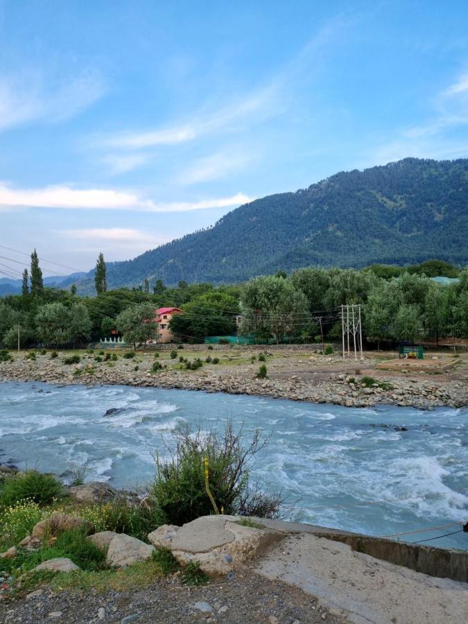 White Water Resorts Pahalgām Extérieur photo